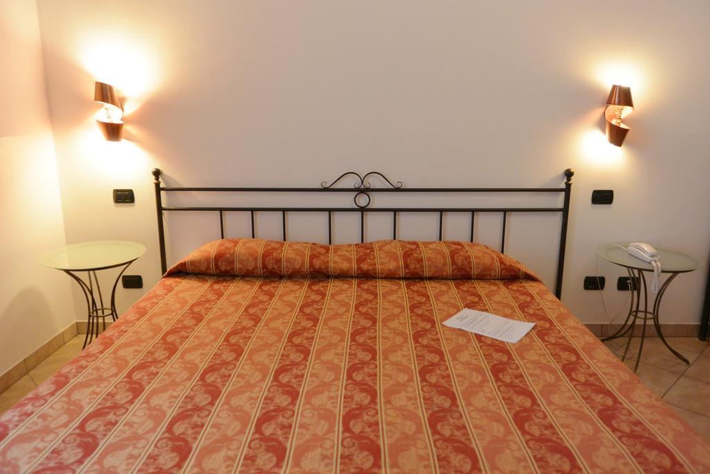 Hotel Ristorante Italia Certosa di Pavia Luaran gambar