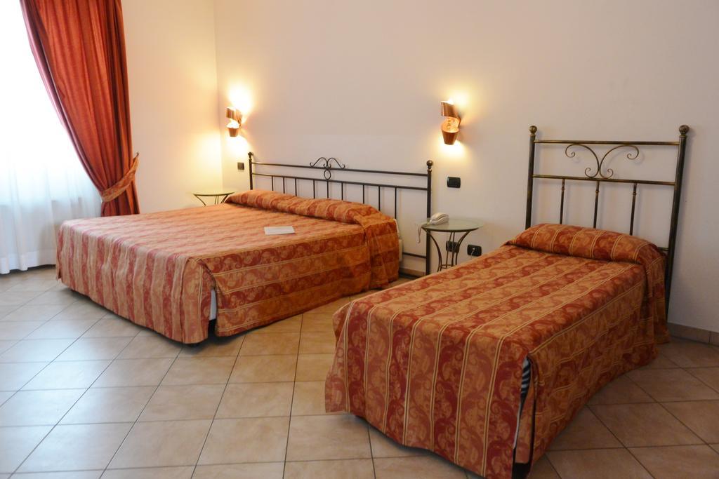 Hotel Ristorante Italia Certosa di Pavia Luaran gambar