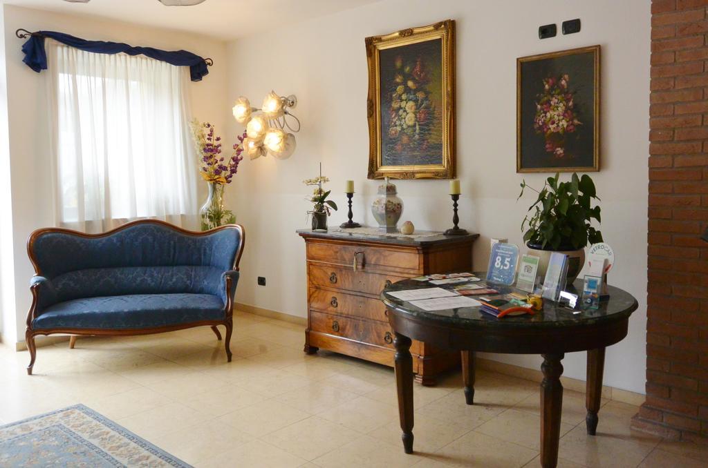 Hotel Ristorante Italia Certosa di Pavia Luaran gambar